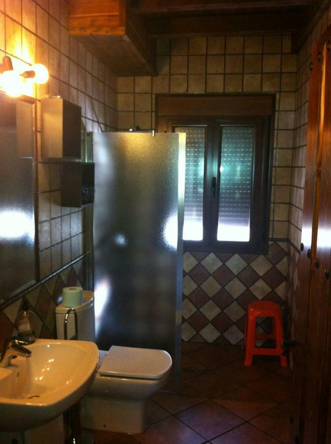 Casa Rural Apartamento Las Malpicas Navaconcejo Eksteriør bilde